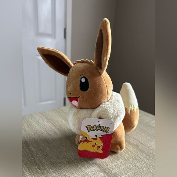 NWT … POKÉMON “Eevee” Plush Toy - Picture 2 of 3